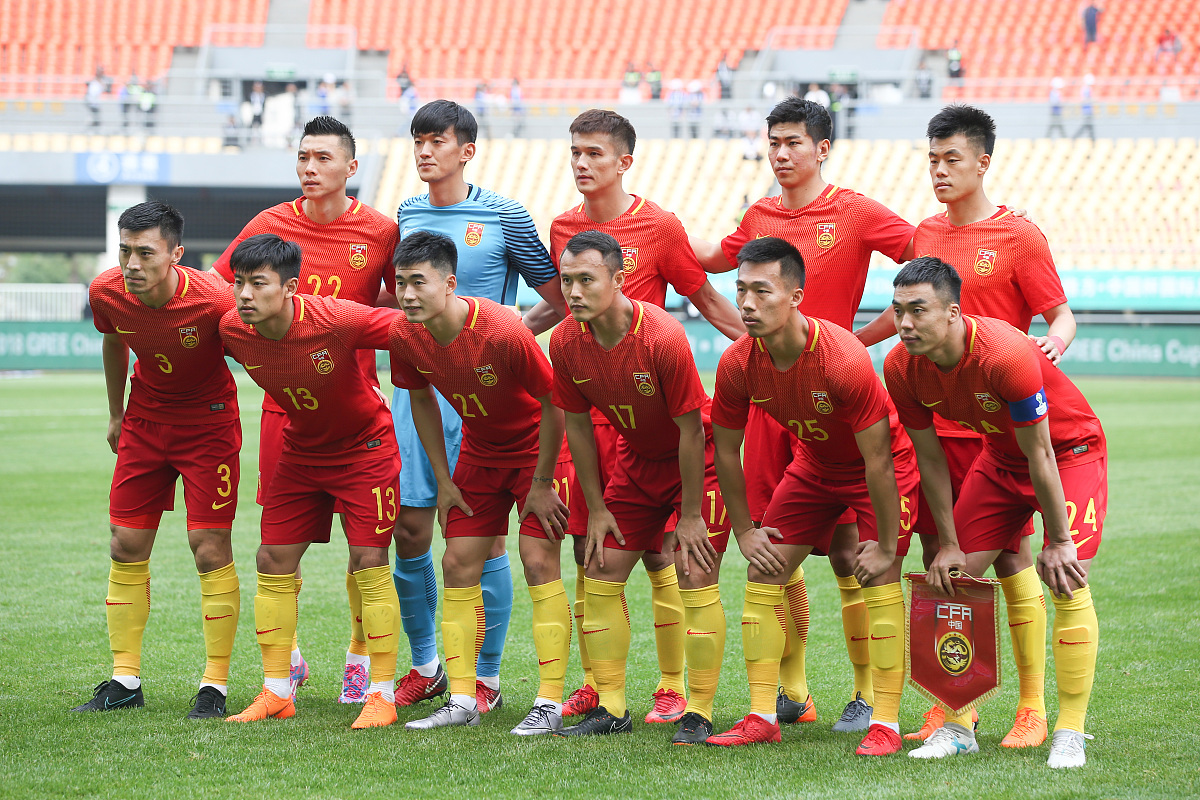 中国队在亚洲杯赛场上实现胜利继续前行的简单介绍
