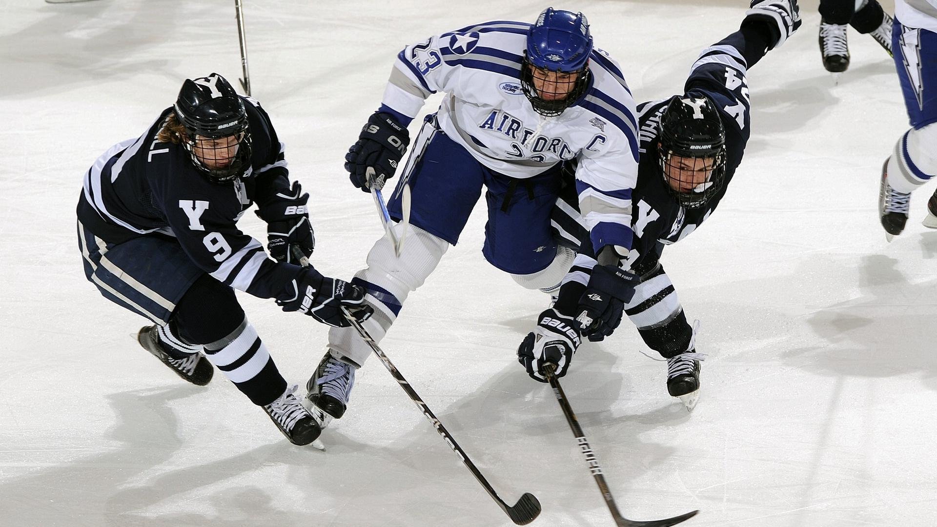 JackeyLove重返赛场,最后时刻胜出首场状态出色,篮网观众沸腾!热度持续攀升