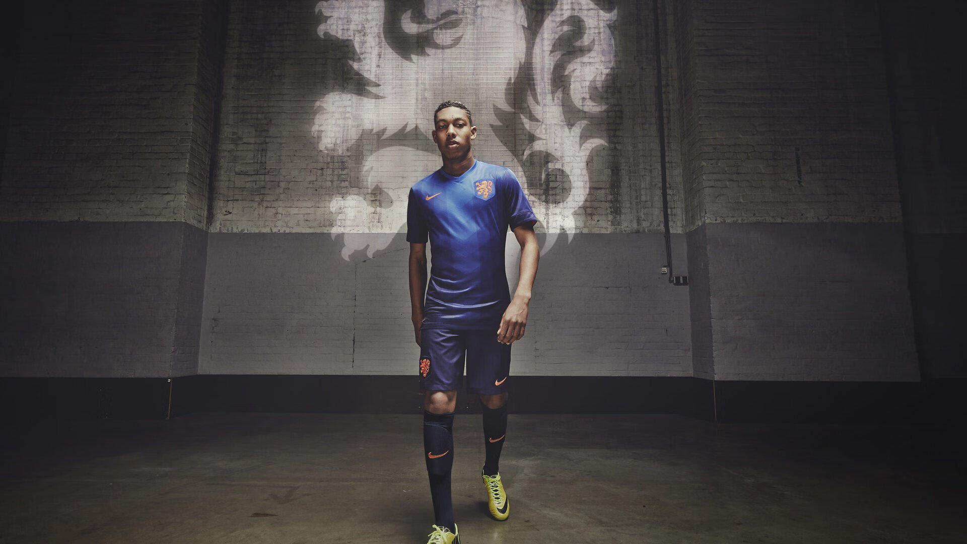 生死战巴黎大师赛前瞻：内马尔伤情更新，莱比锡冲击零封纪录