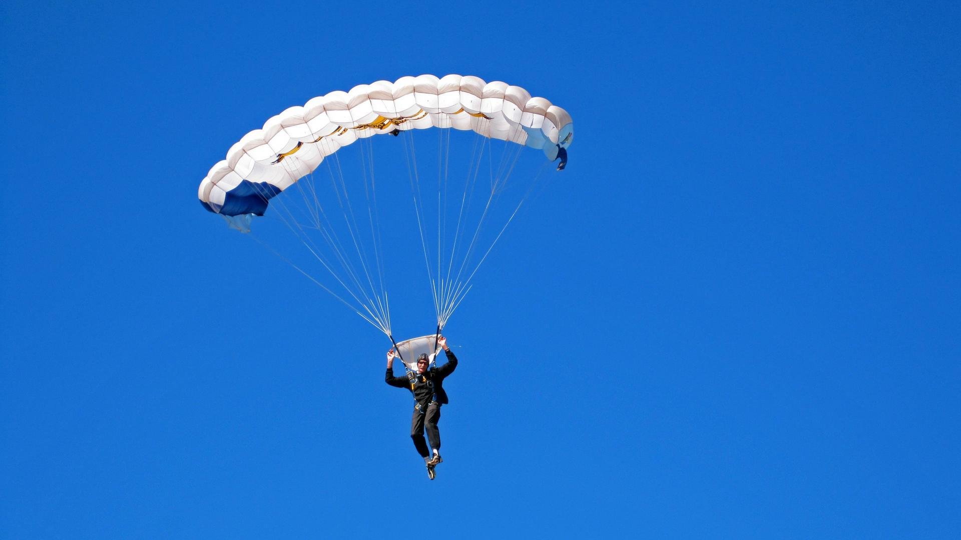 西亚卡姆遭遇二十连败，DWG教练面临压力！